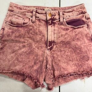 Women’s Universal thread pink acid wash Jean shorts - size 8